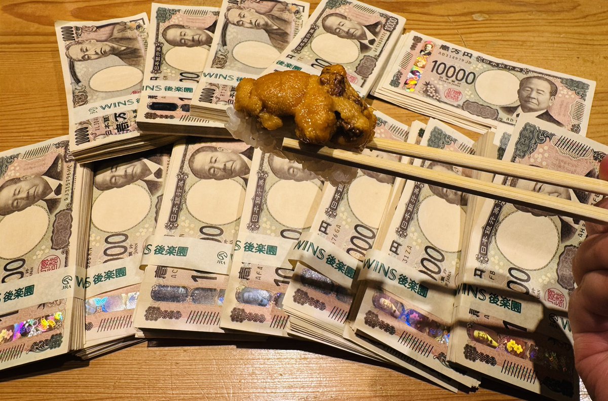 korekore_ch's tweet photo. 競馬、手元に1130万円残しの大勝利！
皆、応援ありがとう！！

念願の例のうに食べに来た꒰ᐡ o̴̶̷̤   ̫ o̴̶̷̤ ᐡ꒱

#コレコレ https://t.co/kcZWOUIzZb