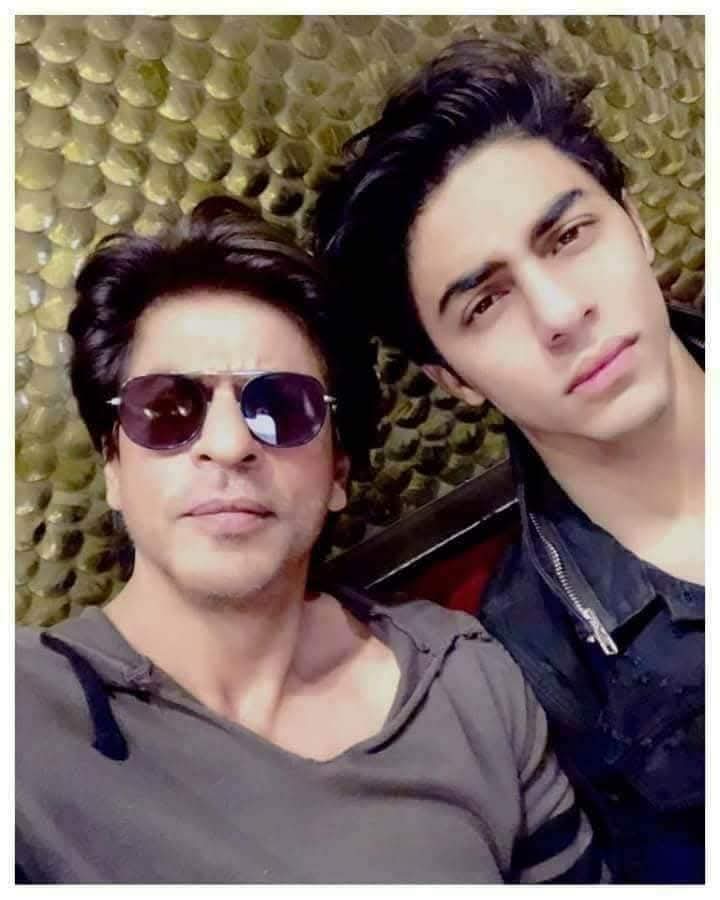 Shahd62336371's tweet photo. You are the best person to advise and support. Now your prince has achieved that success and dream,he was able to tell world that I was able to achieve a beautiful future filled with special success like him🥺❌❤️
#ShahRukhKhan #AryanKhan #DYavolX3
@iamsrk https://t.co/jNEvc3r6CJ