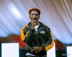 GabyTheMotivato's tweet image. IBAZE KO #PFLA NA #ISH KEVIN ARIBO BARAPERI NGO BATUMYE GAHUNDA YIGITARAMO CYA RAP IZAMO AKAVUYO KUBERA BAKEREREWE KUGERA MU GITARAMO KANDI BARI MU BAGOMBA GUKORA PERFORMANCE MU BA MBERE 😂 😂! 
NONE IKIBABAJE NUKWICA GAHUNDA KANDI WARI USANZWE UYIFITE NTUNAMENYESHE ABANDI 🤔🤔