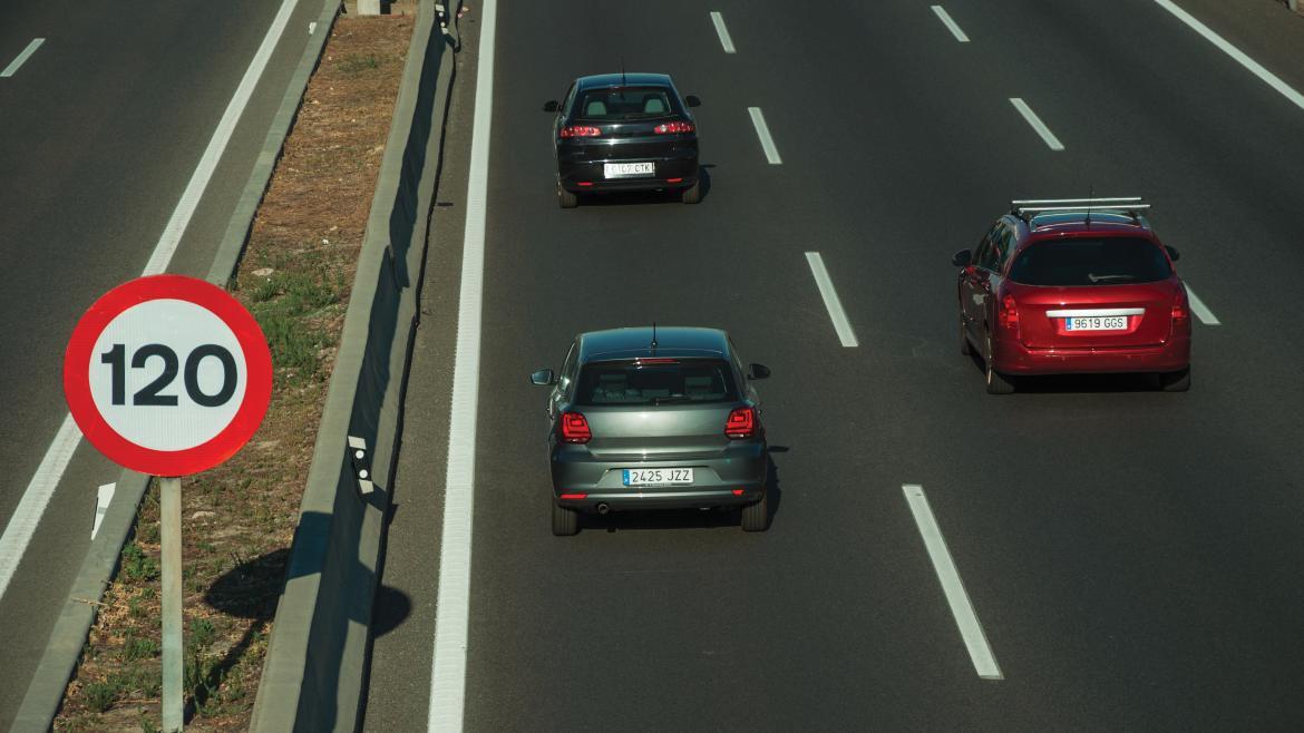 Transportes e Infraestructura▪️Comunidad de Madrid (@transportes_cm) on Twitter photo 🚘 La <a href="/ComunidadMadrid/">Comunidad de Madrid</a> invierte 11,4 millones en más de medio centenar de medidas para reforzar la seguridad de sus carreteras.
➡️ La Estrategia de Seguridad Viaria incluye el uso de los datos que transmiten los vehículos conectados.
+Info: c.madrid/577vt1 🚘 La <a href="/ComunidadMadrid/">Comunidad de Madrid</a> invierte 11,4 millones en más de medio centenar de medidas para reforzar la seguridad de sus carreteras.
➡️ La Estrategia de Seguridad Viaria incluye el uso de los datos que transmiten los vehículos conectados.
+Info: c.madrid/577vt1