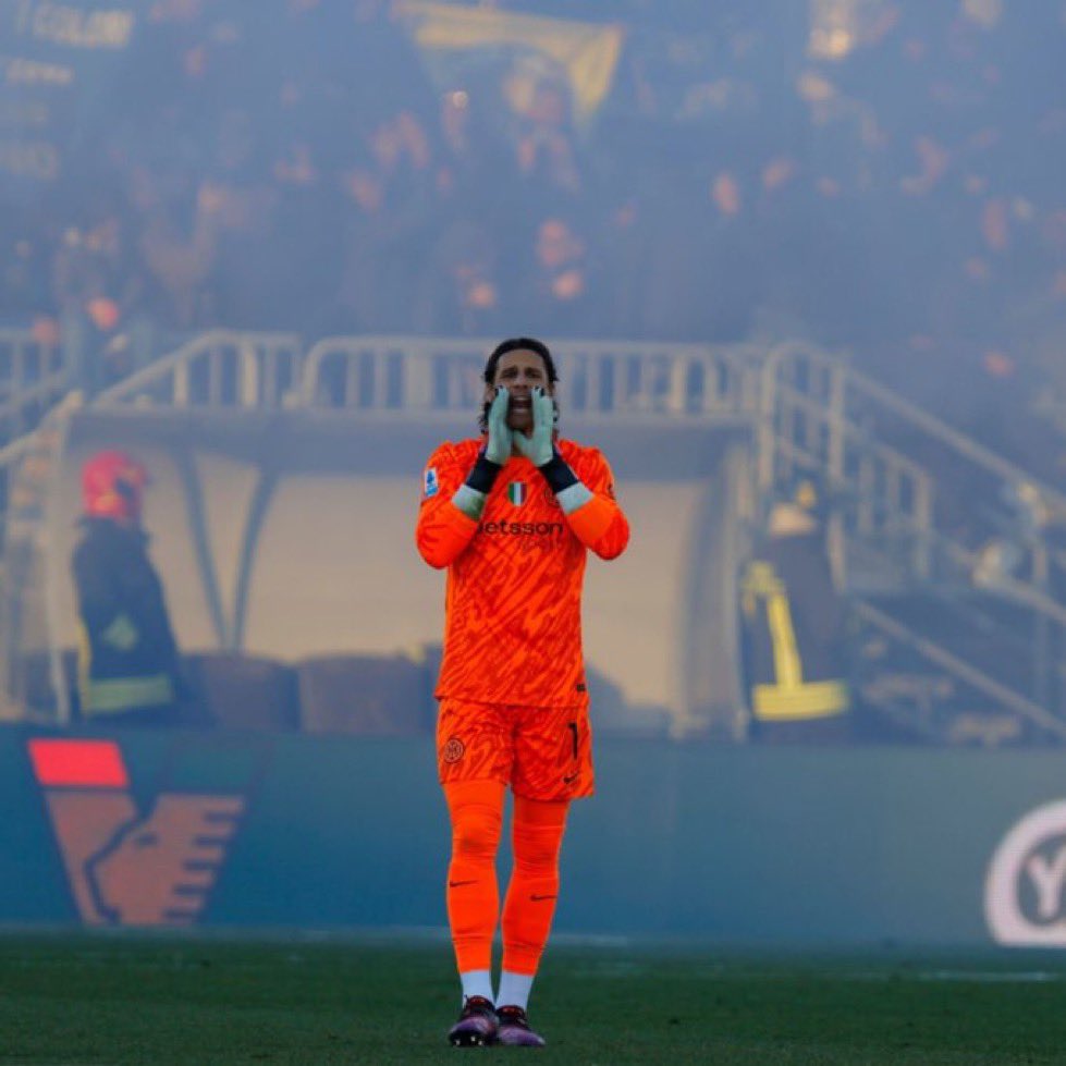 Goalkeeper with most clean sheets in European top 5 leagues:

10 - Yann Sommer
10 - Alex Remiro
9 - Alex Meret
9 - Mats Sels
9 - Jan Oblak