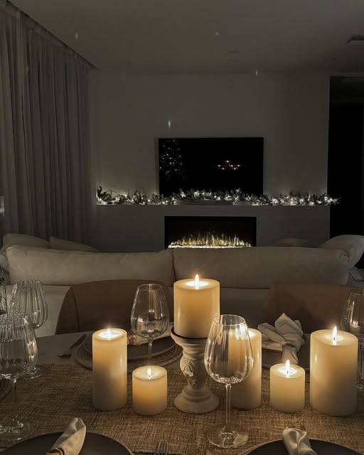 tvliftcabinet's tweet photo. Grab Touchstone electric fireplace inspiration from this fancy display by JOAN GE !
#elecricfireplace #fireplaceinspiration #homedecor #interiordesign https://t.co/0SOJole3oI