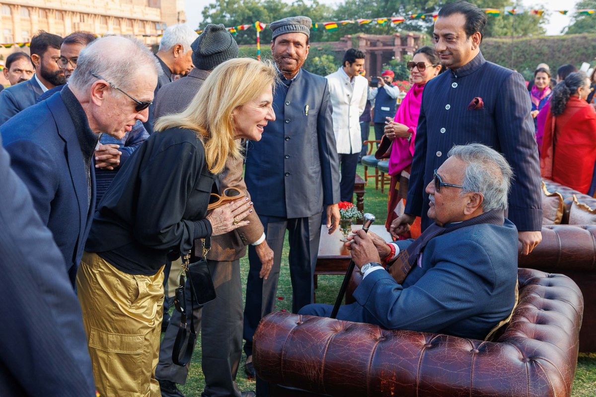 dixitparihar's tweet photo. जोधपुर महाराजा गज सिंह जी के 77 वे जन्मदिन पर ऐट होम कार्यक्रम का हुआ आयोजन ।
#Jodhpur #gajsingh #maharaja #dixitparihar #news https://t.co/9HXEilxLbd