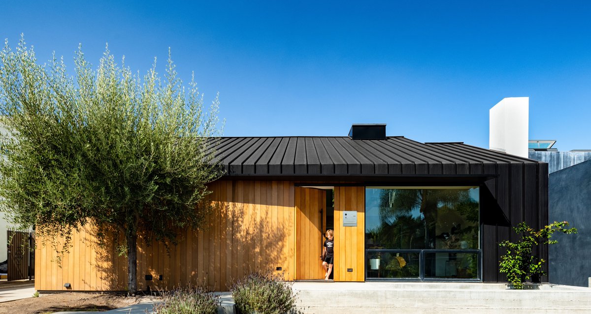 The Dihedral House is a perfect example of how we bring our Passive House expertise to life. Designed to maximize natural light and ventilation, it’s built for comfort and efficiency year-round.