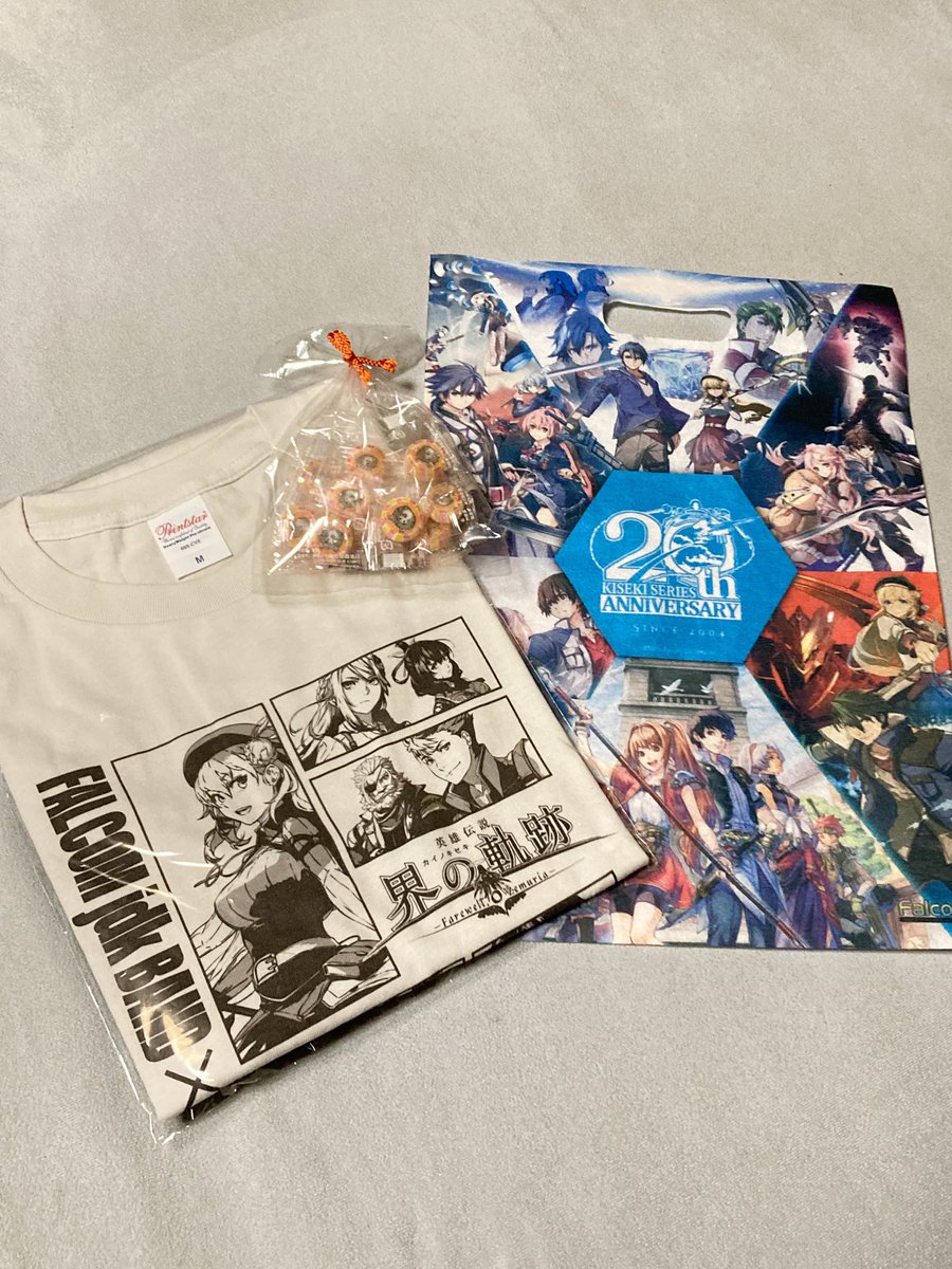 ats_a_t2020's tweet photo. 今夜はFalcom jdk BAND 2025 NEW YEARライブを観てきました!👀♬
個人的��フュージョン系(インスト🎸)も大好きなので 昨年の8月以来のjdk BANDライブ最高に楽しかったです!!👍✨
🐾😺🐾
#FalcomjdkBand
#よしださくら
#イチ推しギタリスト https://t.co/rzPleUHYI7