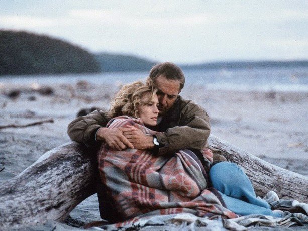 NicholasSparks's tweet image. “You taught me that it’s possible to move forward in life, no matter how terrible your grief… I am hopeful that there will come a day when my sadness is replaced by something beautiful.” ❤️‍🩹

#MondayMotivation #MessageInABottle