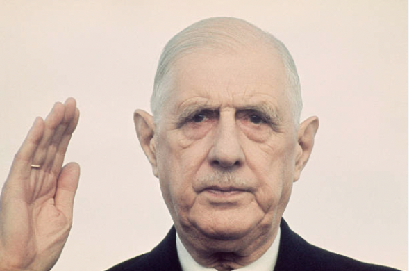 🇫🇷 « Ni communisme, ni capitalisme : la politique des revenus. »

« 13 janvier 1965, à l'issue du Conseil, je demande au Général s'il fera de la politique des revenus l'un des thèmes de sa prochaine conférence de presse.

GdG : Ah oui, je serai amené à en parler, et à parler