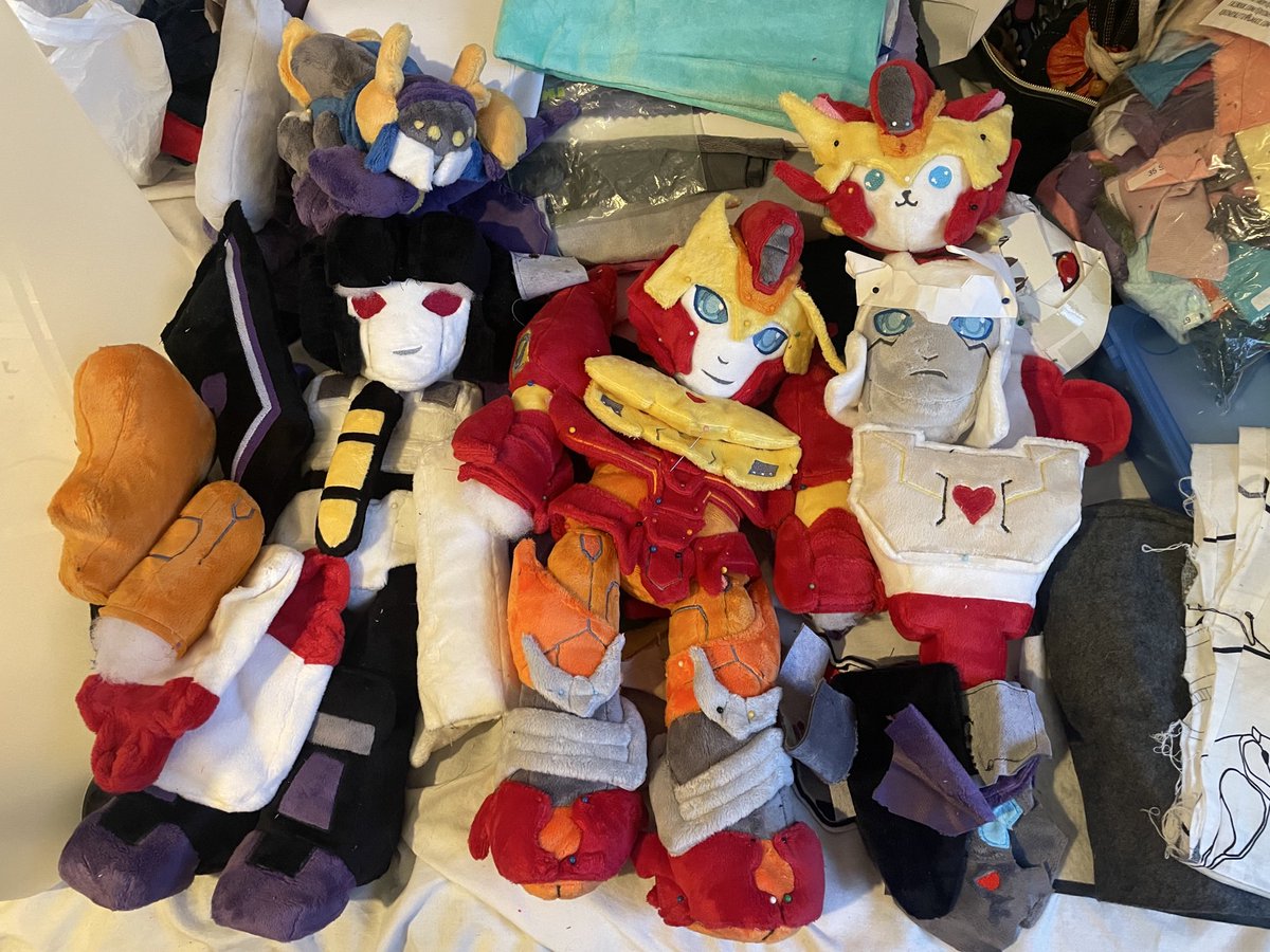 Felrott's tweet photo. I’m moving house and going through stuff and tell me why I have a 90% finished Rodimus plush just lying in a tub, like I knew I had a Lot of Plush Stuff from when I had that lil burnout/mental breakdown but WHY DONT I fkn finish him wtf https://t.co/1KzjlVxMfg