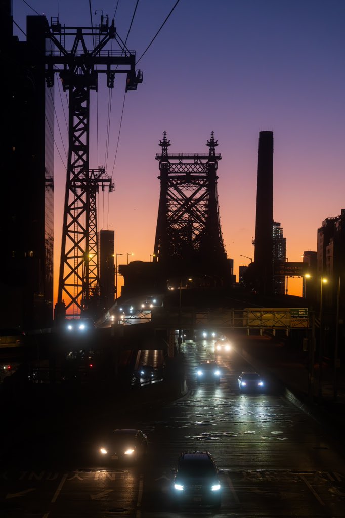 btc_21's tweet image. The 59th Street Bridge, NYC 

#nycstreet #streetphoto #newyork #nyc #usa #blackandwhite
