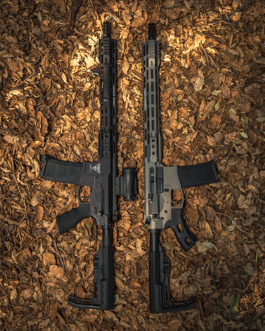 JugTactical's tweet photo. There was a debate recently about it - Fixed Mag or Featureless and why?
Let us know in the comments.
#juggernauttactical #fixedmagazinerifle #featureless #AR15 https://t.co/uuyJCsXnWn