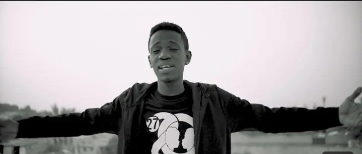 Hworldmusic's tweet photo. Yon bouji🧨 an plis🎂
Jodi a se fèt mouvam Rap la an jeneral, fèt #Evazyon fèt lan pa lié inik a #2senk se tout sektè a k ap selebre la🔥🔥🔥🔥🔥🔥🔥🔥📍
#Rap_nou_pa_Rollo @2SenkOfisyel @evazyon2017 #Leplateaushow https://t.co/hIUQ8D39n6