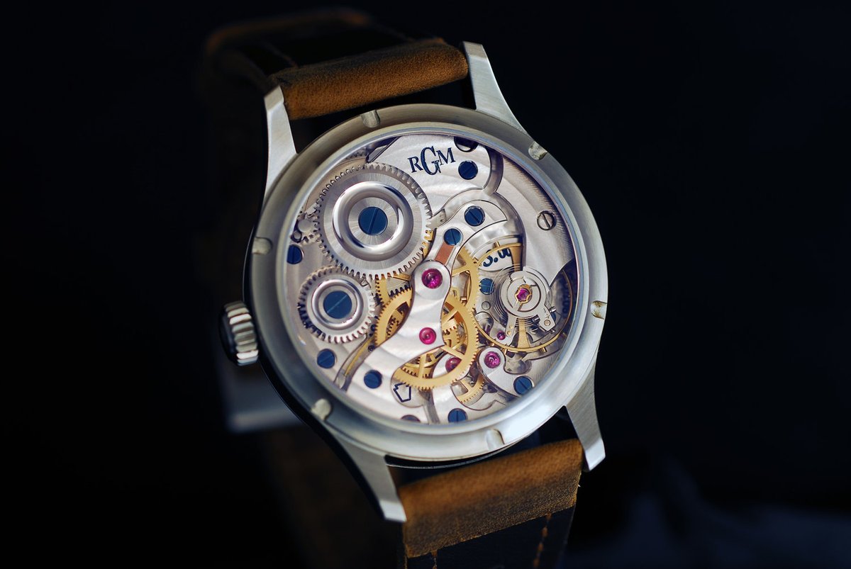 RGMWatchCompany's tweet photo. The in-house RGM 801SW movement with center-second has a different view from the back.
#rgmwatchco #rgmwatches #rgmwatch #watch #watches #wristwatch #wristwatches #watchmaking #watchmaker #independentwatchmaking #independentwatchmaker #watchmovement #watchmovements https://t.co/NIKd1CNMNv