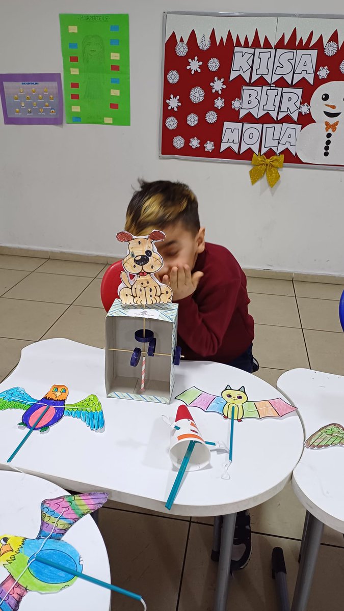 BKKutahyakampus's tweet image. #bahcesehirdebugün
Stem+Junior dersimizin, *Yeşil Dünyamız&quot; temasının fuarını velilerimizin katılımıyla gerçekleştirdik.  Öğrencilerimiz  el becerileri ile yaptıkları ürünleri sergiledi. #kutahyabk #stemJunior