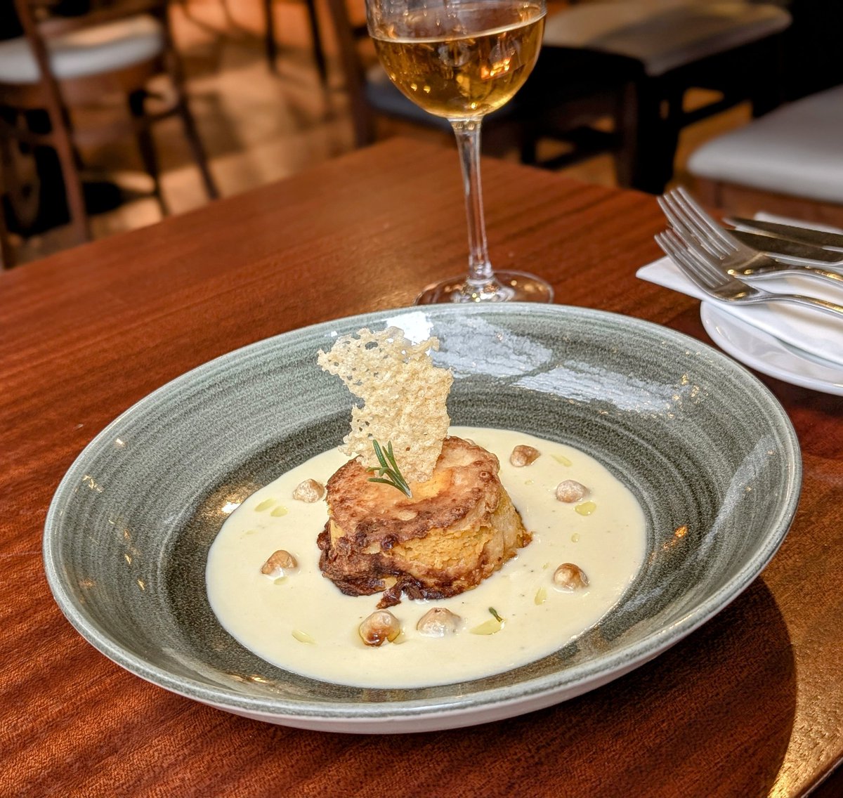 Our next special Starter comes courtesy of our lovely <a href="/silvello/">Sandro</a>.giada, bringing  a little Italian flair to our British kitchen.
Pumpkin Tortino with Parmesan Fondue, Roasted Hazelnut, Parmesan Wafer &amp; Rosemary 
(G,D,N,E) £8.50
.
.
.
#specials #special #starter #tortino #foodie