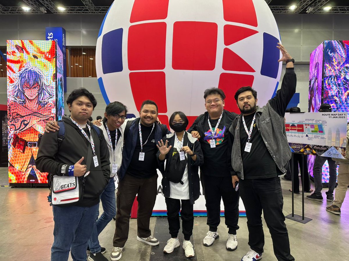 eLforce234's tweet photo. Team 7 Brunei 🇧🇳

We tried, we improved, so let's try again!

Let's farm more exp 🔥 hopefully we all can go higher than before!

(Thanks Ron for taking the pic, should've gambar with us tho) https://t.co/AnS42bCoHX