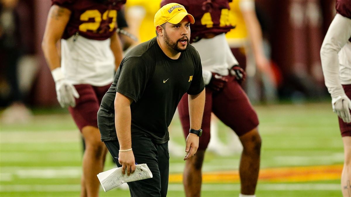 Ryan Burns (@ryanburnsmn) on Twitter photo Minnesota is set to promote safeties coaches Danny Collins to defensive play caller, multiple sources confirmed to <a href="/Minnesota247/">Gopher Illustrated</a>.
The 32-year old has been with Fleck since his Western Michigan days, and was an AFCA "35 Under 35" selection in 2023.
247sports.com/college/minnes… Minnesota is set to promote safeties coaches Danny Collins to defensive play caller, multiple sources confirmed to <a href="/Minnesota247/">Gopher Illustrated</a>.
The 32-year old has been with Fleck since his Western Michigan days, and was an AFCA "35 Under 35" selection in 2023.
247sports.com/college/minnes…