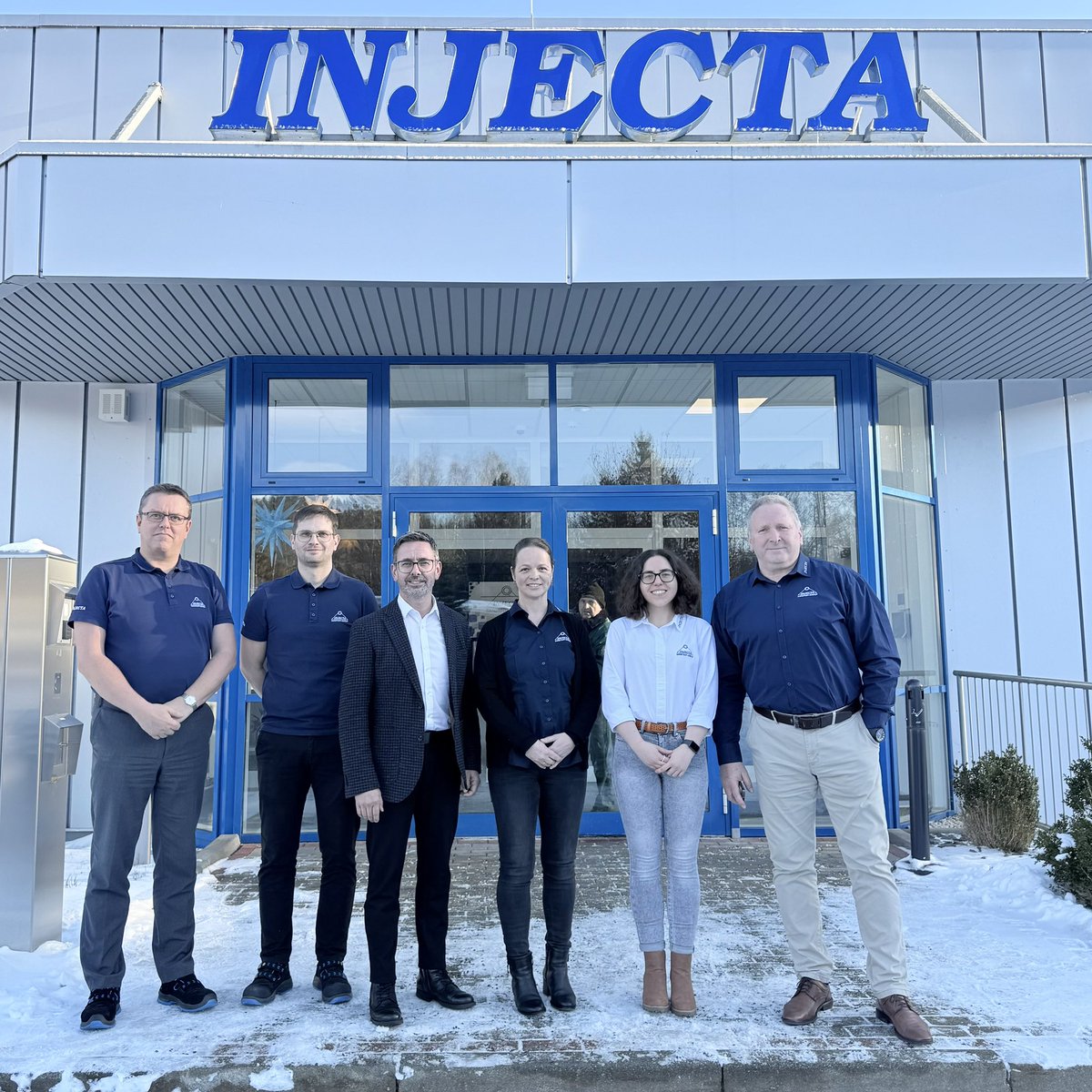 Heute bei INJECTA in Klingenthal. Der Austausch mit Unternehmen ist entscheidend, um die wirtschaftliche Entwicklung im Vogtland begleiten zu können.

Fokus auf Energie, Fachkräfte und Entbürokratisierung, um Investitionen im ländlichen Raum zu fördern! #Vogtland #Wirtschaft