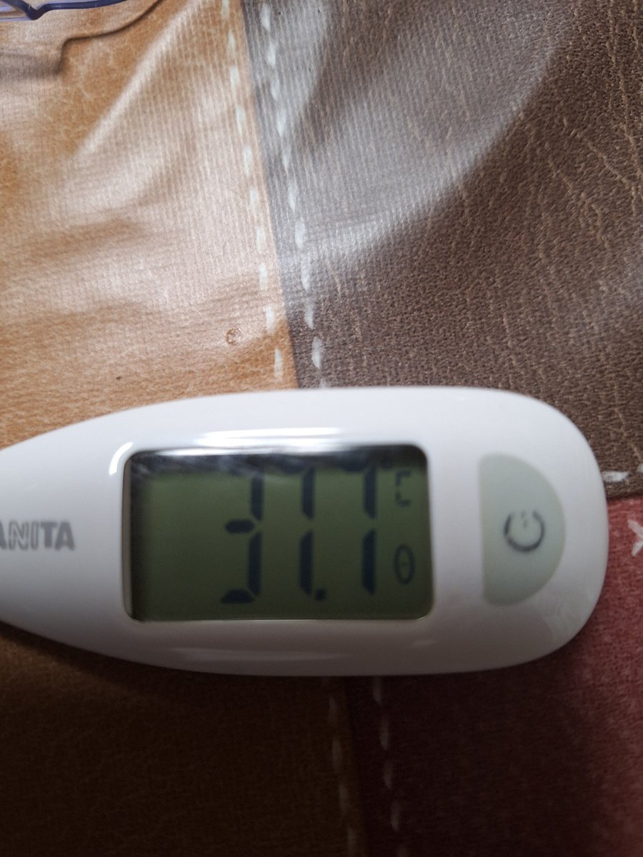 tQ12jMMY8kYdyh8's tweet image. 【昨日のお召し物】
一日ほぼ寝てましたが
今一な体調の為休日診療している病院へ

そしたら昔の車の名前と同じ『流行り病』に…。
しばらく自宅待機(自宅内隔離)となってしまいました。

#FLATHEAD
#CORONA