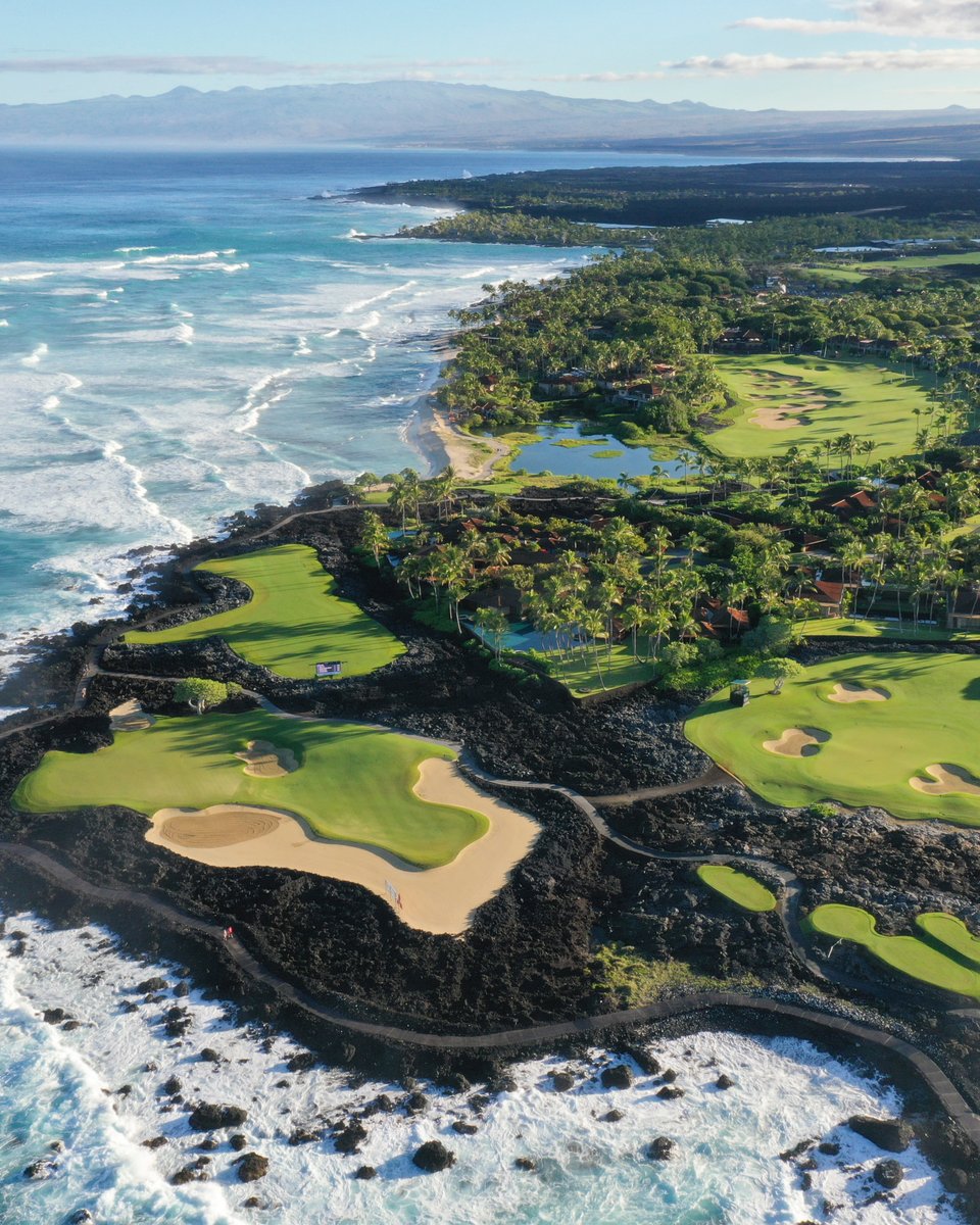 ChampionsTour's tweet photo. Welcome to paradise.

The PGA TOUR Champions season starts this week in Hawaii!

@MEC_Golf https://t.co/zFsEmhlTlQ