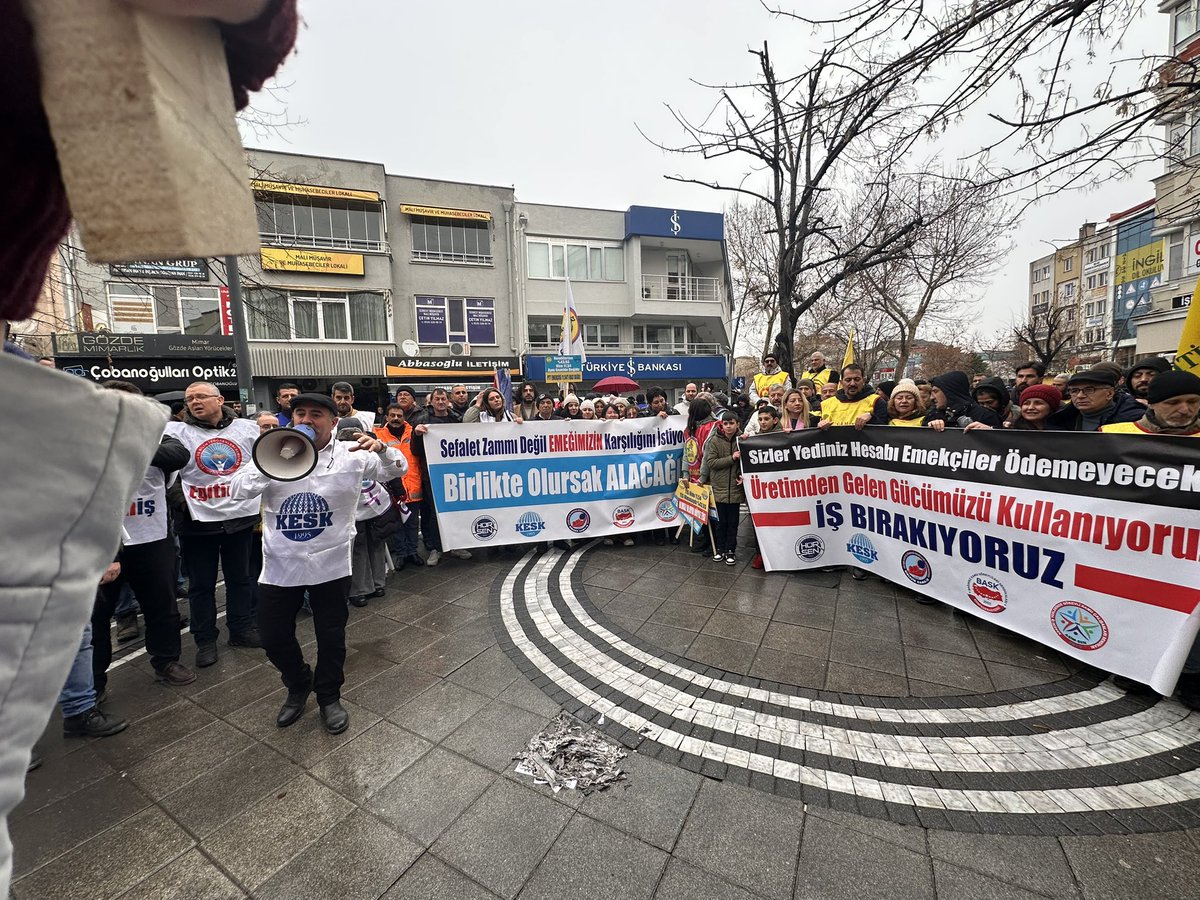tumbelsen39's tweet photo. #13OcaktaİşBırakıyoruz https://t.co/BsTKRtDbCy