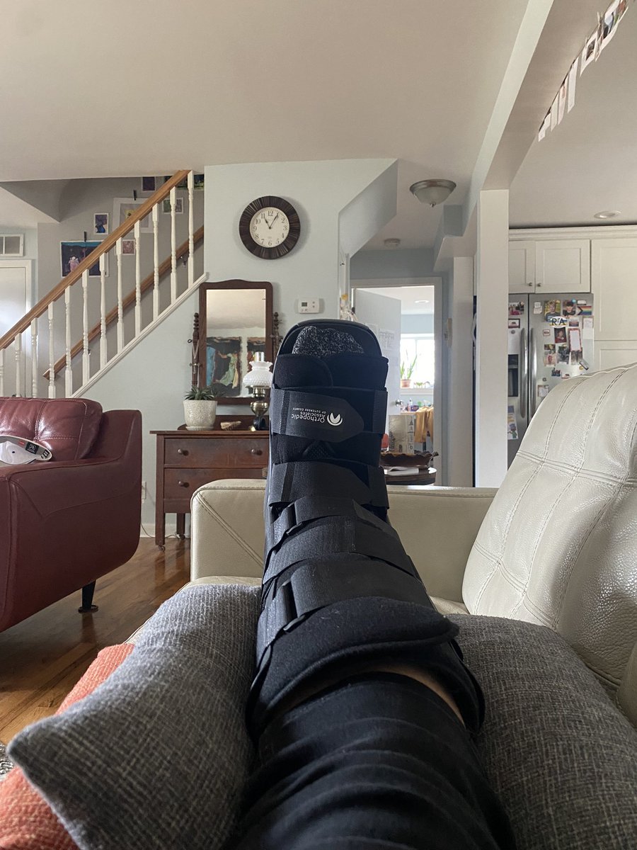 JasonBElder1's tweet photo. Bound to happen - basketball plus sprained ankles. https://t.co/iDzJUY0gD3