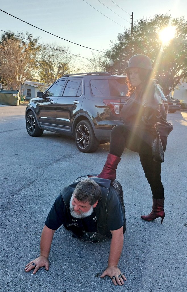 BakerActedMovie's tweet photo. BTS 
#BehindTheScenes
#independent
#thriller
#indiefilm
#supportindiefilm
#kingofthebmovies
#lawenforcement https://t.co/svS8QcHLE8