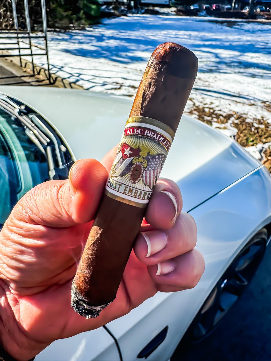 stogiedad's tweet photo. Back on the road today, pulled a nice, old @alecbradley #PostEmbargo for my ride.  Super tasty morning #cigar!  #nowsmoking #CigarLife #CigarsOnX #BOTL https://t.co/RpeTEn54mJ