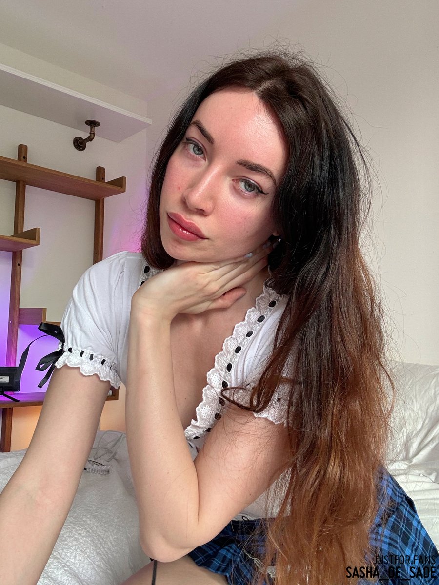 sasha_de_sade's tweet photo. Wanna know what I'm thinking about this morning, baby? 😇😈🍆💖💦 https://t.co/sUsjM8ZaVR