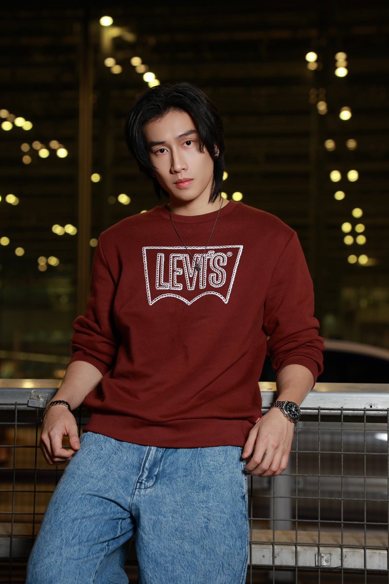 mintmag_th's tweet photo. เบิ้ลจะบิน! ส่งภาพปังหนุ่ม #ไบเบิ้ลวิชญ์ภาส ในแอร์พอร์ตลุคก่อนไปร่วมชมแฟชั่นโชว์ LEVI'S DENIM ​LIFESTYLE ​ AUTHORITY EVENT ที่จะจัดขึ้นวันที่ 15 ม.ค. นี้ ณ เมืองโตเกียว ประเทศญี่ปุ่น แฟน ๆ เตรียมส่งกำลังใจพร้อมรอดูลุคถัด ๆ ไปของเจ้าตัวได้เลย💚

BIBLE BOUND FOR TOKYO 
#BibleFlyforLevis #bsumone
#BibleWichapas 
#MintNews