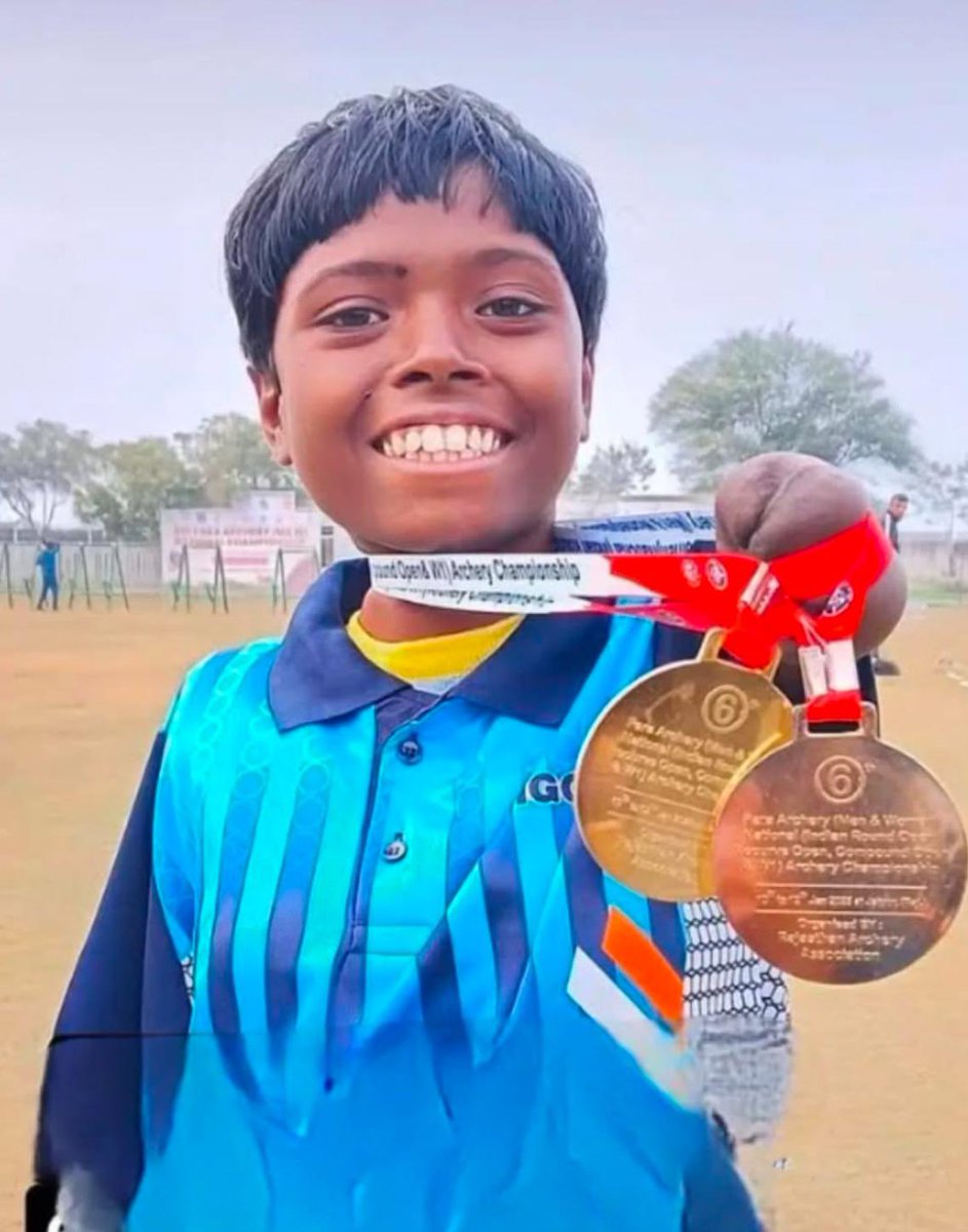 DiannaSahu's tweet image. Payal Nag. 

The champ wins two gold medals at the National Para Archery Championship in Rajasthan. A few years back, she had made headlines for drawing  beautiful portraits with her mouth.

Here's a story I wrote on her in our #Brightside page : 
newindianexpress.com/good-news/2023…