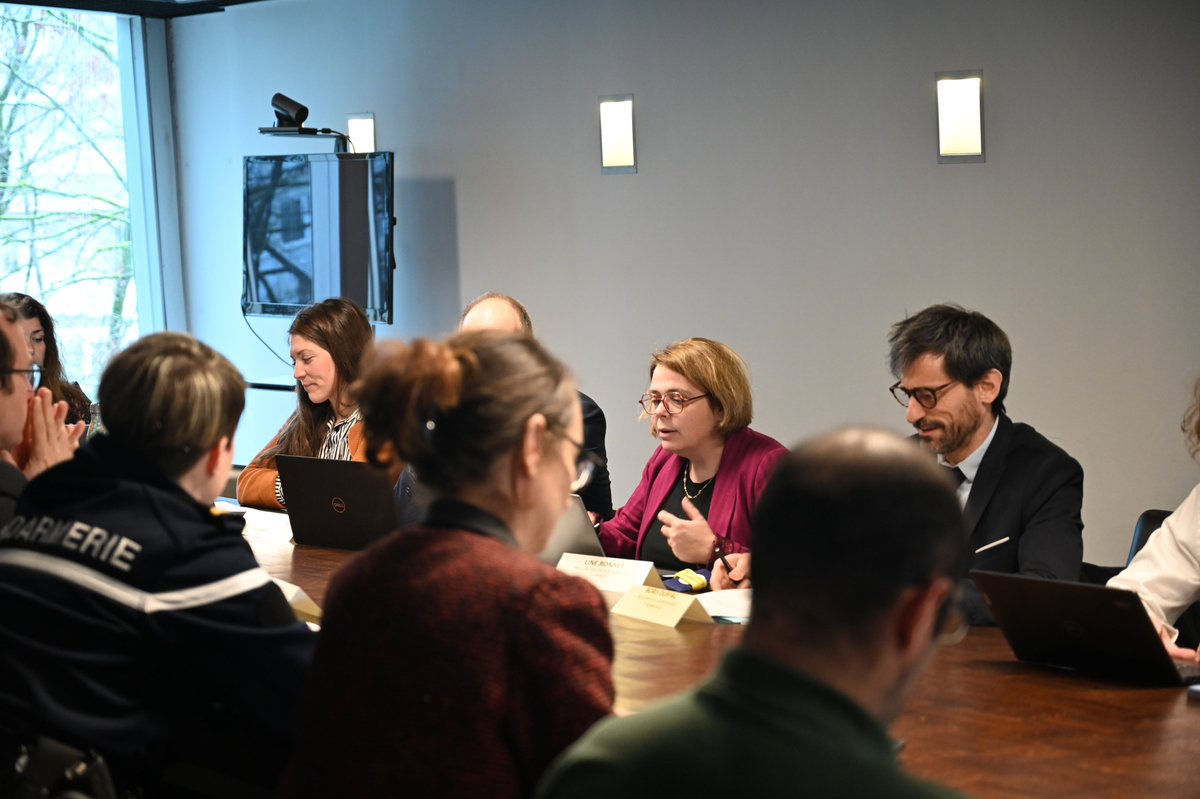 Yves Le Breton, <a href="/Prefet74/">Préfète de la Haute-Savoie</a>, &amp; Line Bonnet, <a href="/ProcAnnecy/">Procureure Annecy</a>, ont co-présidé le comité opérationnel de lutte contre la délinquance environnementale #COLDEN
✅ point des procédures en cours et des contrôles réalisés 

Lutter contre les atteintes aux ressources naturelles, une priorité !