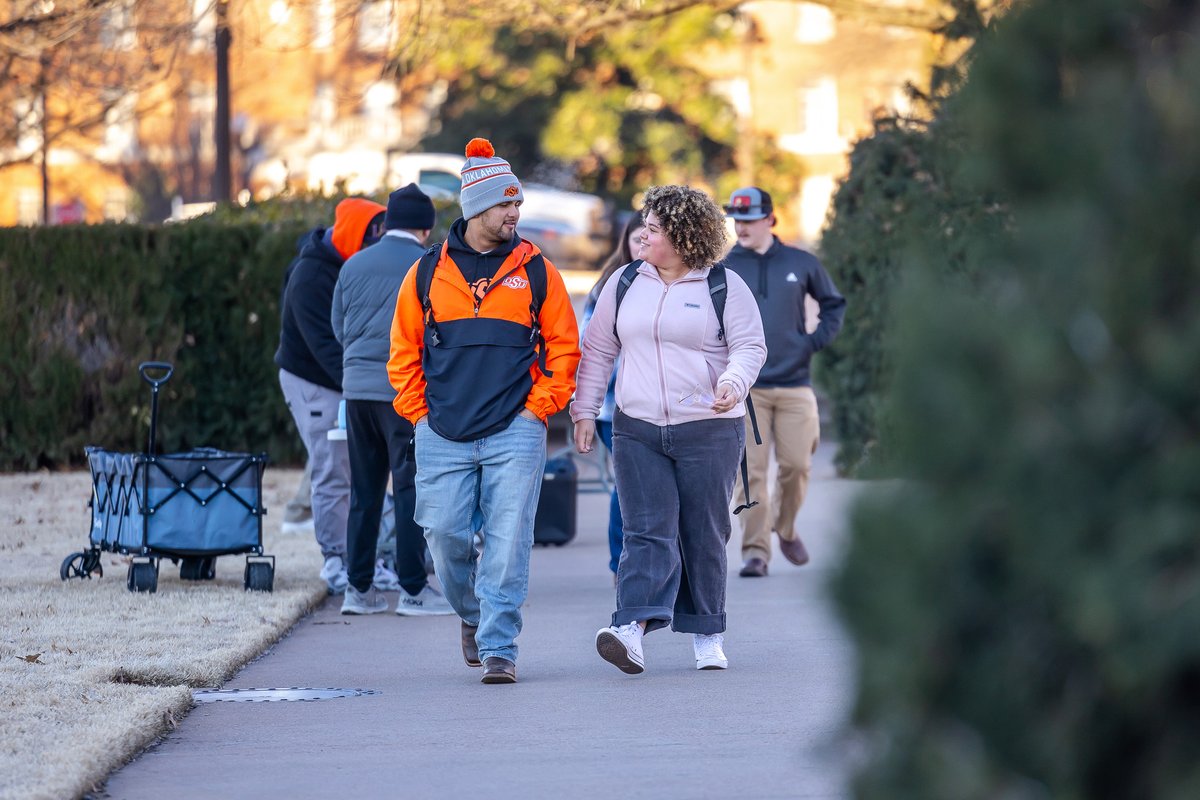 okstate's tweet photo. Welcome back, Cowboys! 🤠 

Wishing our students a fantastic semester at #okstate. https://t.co/hXRWM4Ppxn
