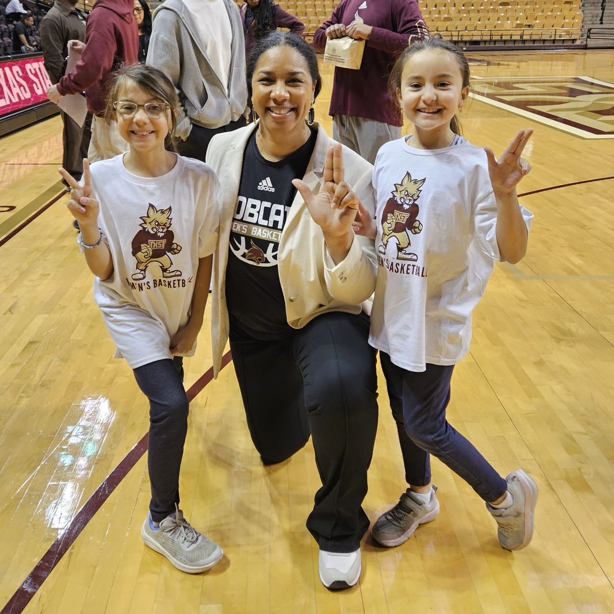ProfessorEPerez's tweet photo. Congratulations to the Texas State @TXStateWBB  on their 65-54 victory over South Alabama on Saturday!
Special thanks to @Coach_Z_Antoine  for always being so kind to my girls. @TxStateBobcats  @txst  #EatEmUp https://t.co/AoJUTimPPO