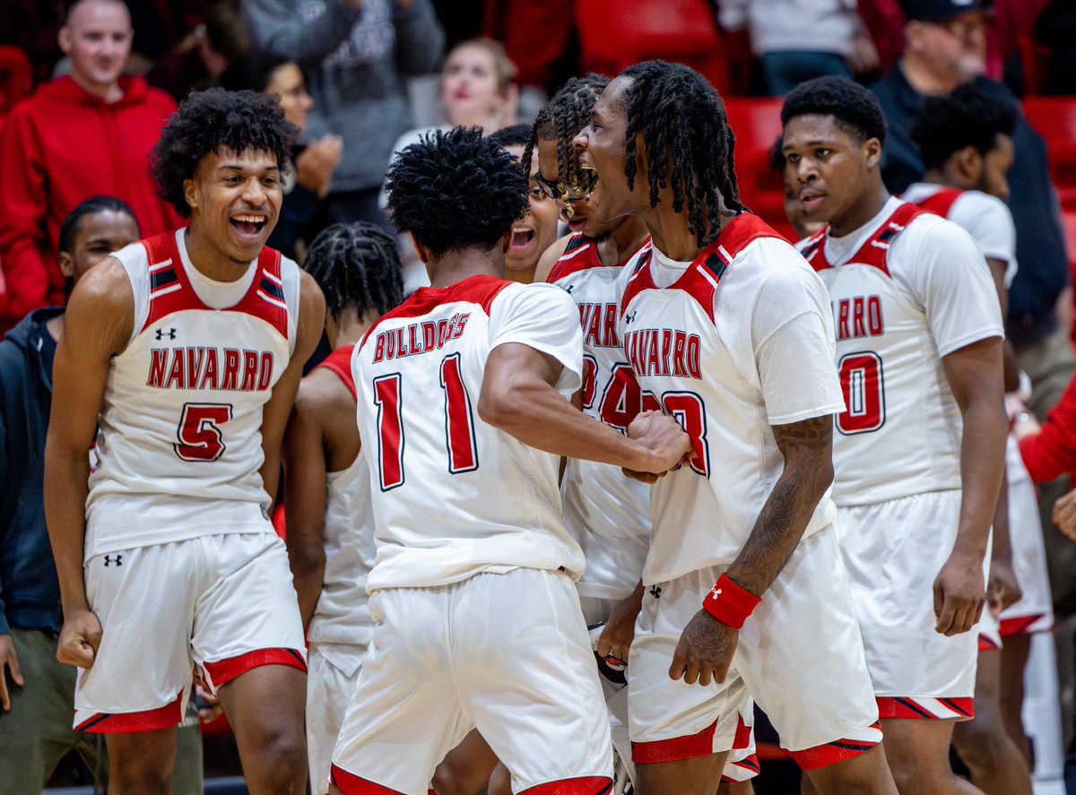 Navarro Basketball tweet media