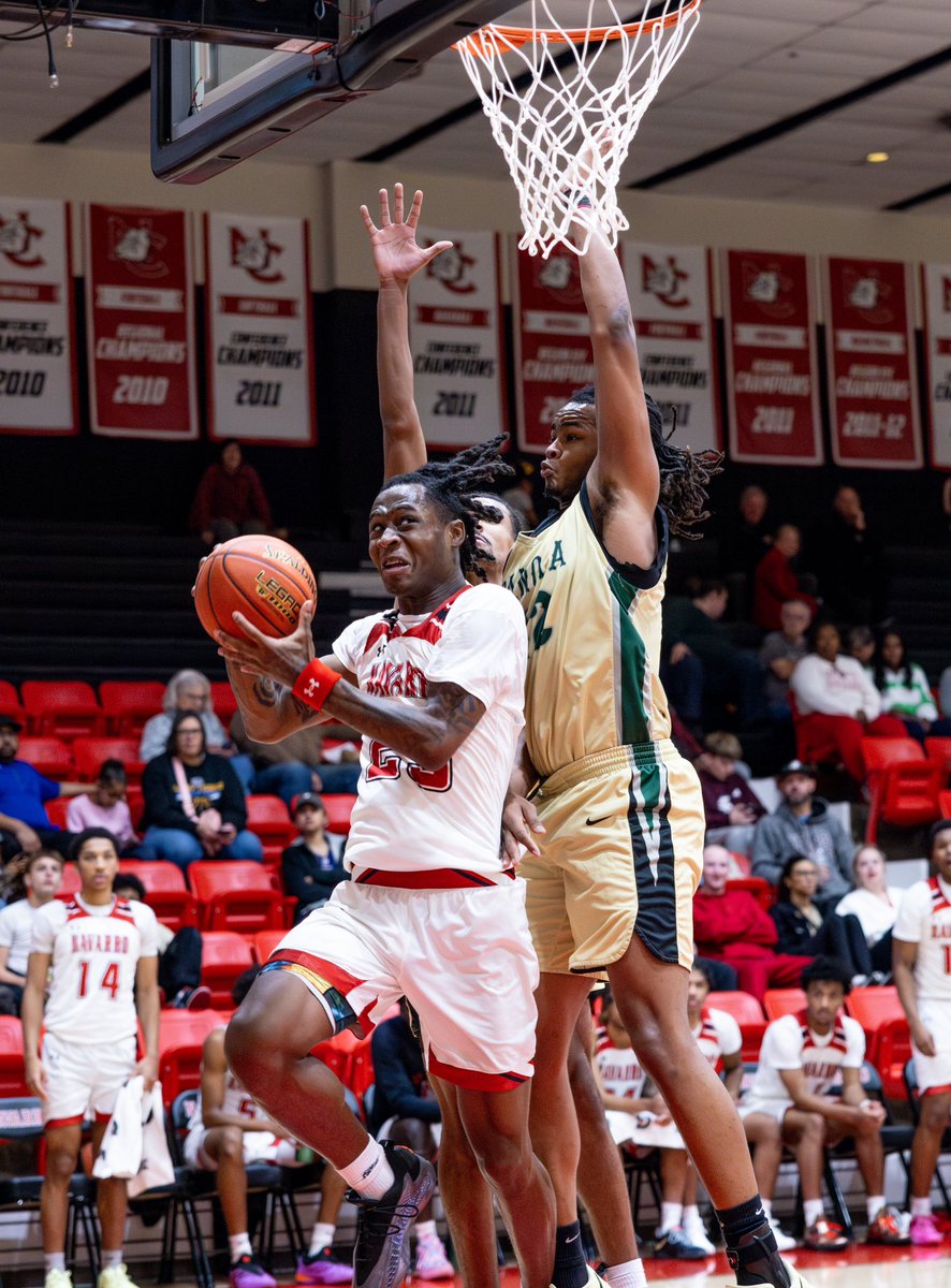 Navarro Basketball tweet media