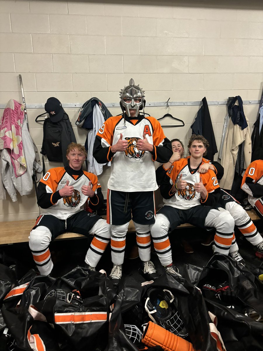 Tigers win against the Calgary bulls yesterday 4-3 in Calgary. Player of the game is assistant captain #19 Kade Dickie. “Donny” played a fast and physical game helping push the tigers to the win.
