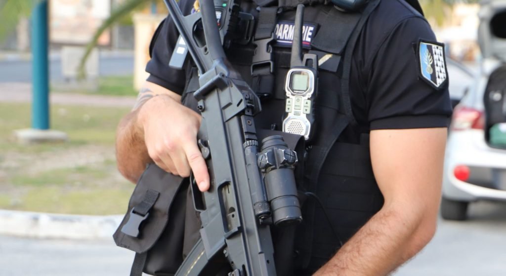amisgendarmerie's tweet photo. SAINT-MARTIN - Grand Case: face à la violence, la gendarmerie augmente la surveillance
https://t.co/Sq2hRYCqYf https://t.co/XSbluGkZNv