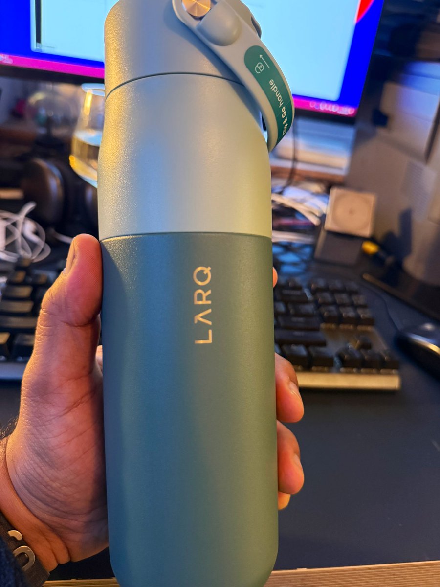 shivasingh's tweet image. Will this help meet my hydration goals? I hope so! @livelarq any plans of bringing iPhone Widget support to the app? #PureVis2