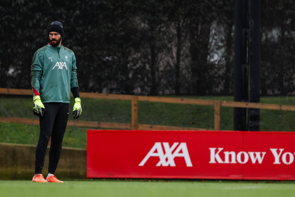 Inkedandunique's tweet image. There’s my keeper that #AB1 🧤🧤

Keeper by day 
BBQ king by night 

Eh @LFC_20222 

#AlissonBecker #LiverpoolFC