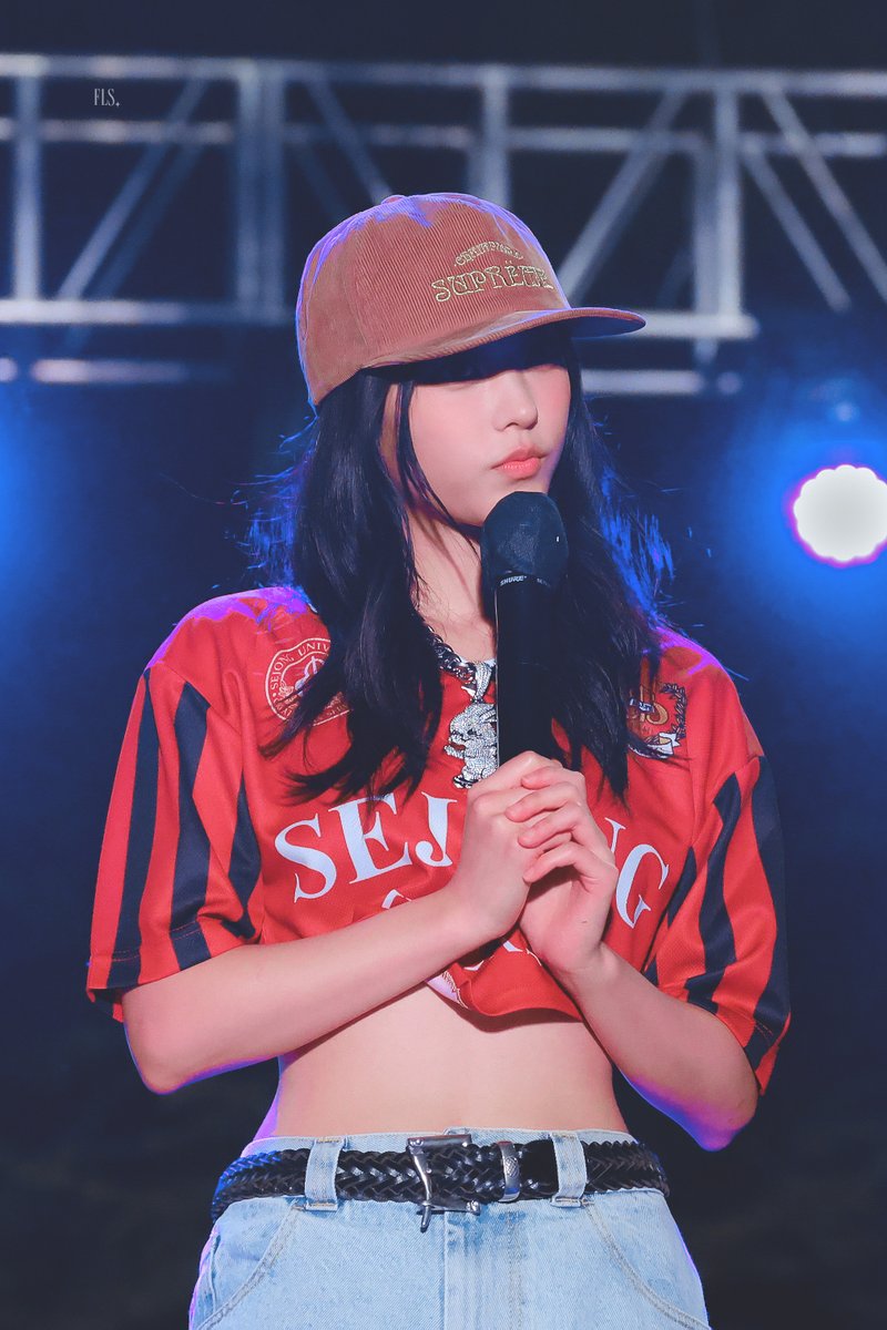 feelikesummr_hr's tweet photo. 240530 

#뉴진스 #해린 #NewJeans #HAERIN https://t.co/Kak6Y5pjJH