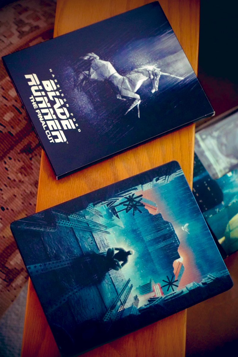 Kojima_Hideo's tweet photo. 今宵も、“気力”を補う為に「ブレラン」を4KUHDで観直す。BDはいくつも持ってるが、4KUHDは「ファイナルカット版」しかないので、それを観る。観終わってから、劇場公開版のEDも観直す。初回を劇場で観たので、「シャイニング」の空撮を切り貼りしたあのEDも思い出深い。 https://t.co/FjuzgKcmC3