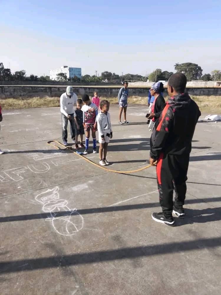 Las actividades con niños los fines de semana en las escuelas Matanceras es una práctica sistemática #MatancerosEnVictoria