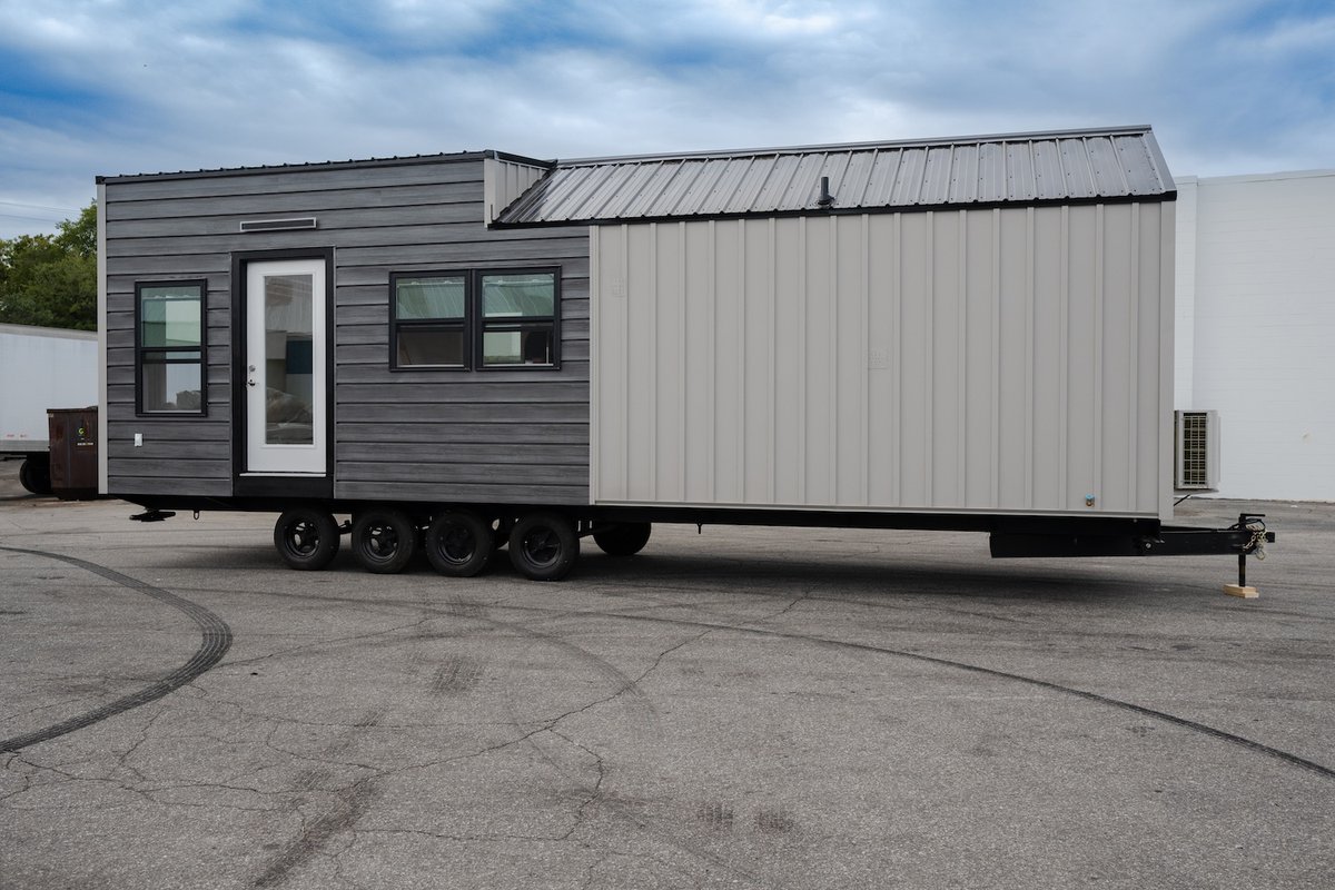 Tiny House Listings tweet media