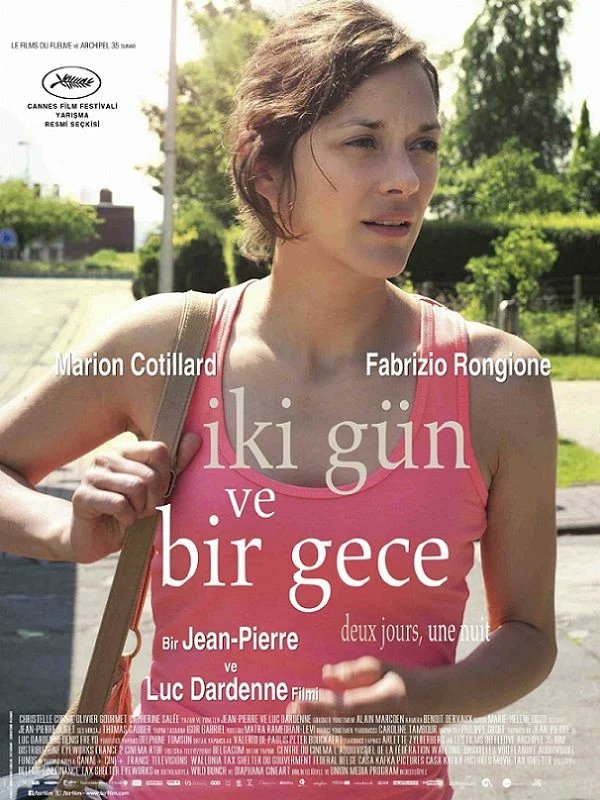neslihanycsy's tweet photo. Dardenne Kardeşlerin sinemasıyla tanışmayanlar varsa bu filmle başlayabilirler.
Sandra'nın hikâyesini ilk izlediğimde koltuğa mıhlanmıştım.
Prekarya kavramını bu sayede öğrenmiştim.
Sandra, prekarya sınıfının içinde olan bir çalışan.
Bu filmin yansıttığı gerçekliği aşamıyorum. https://t.co/pkTrFiDq4J