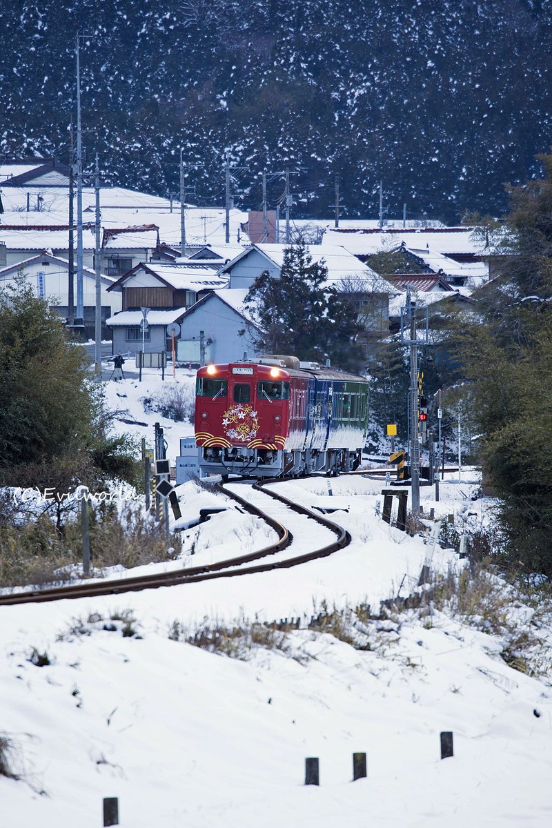 evilworld39's tweet photo. 2025年になって約2週間、
ようやく初撮りできました

#JR山口線　#山口　#雪景色　#冬景色 https://t.co/oOIOmMT3xY