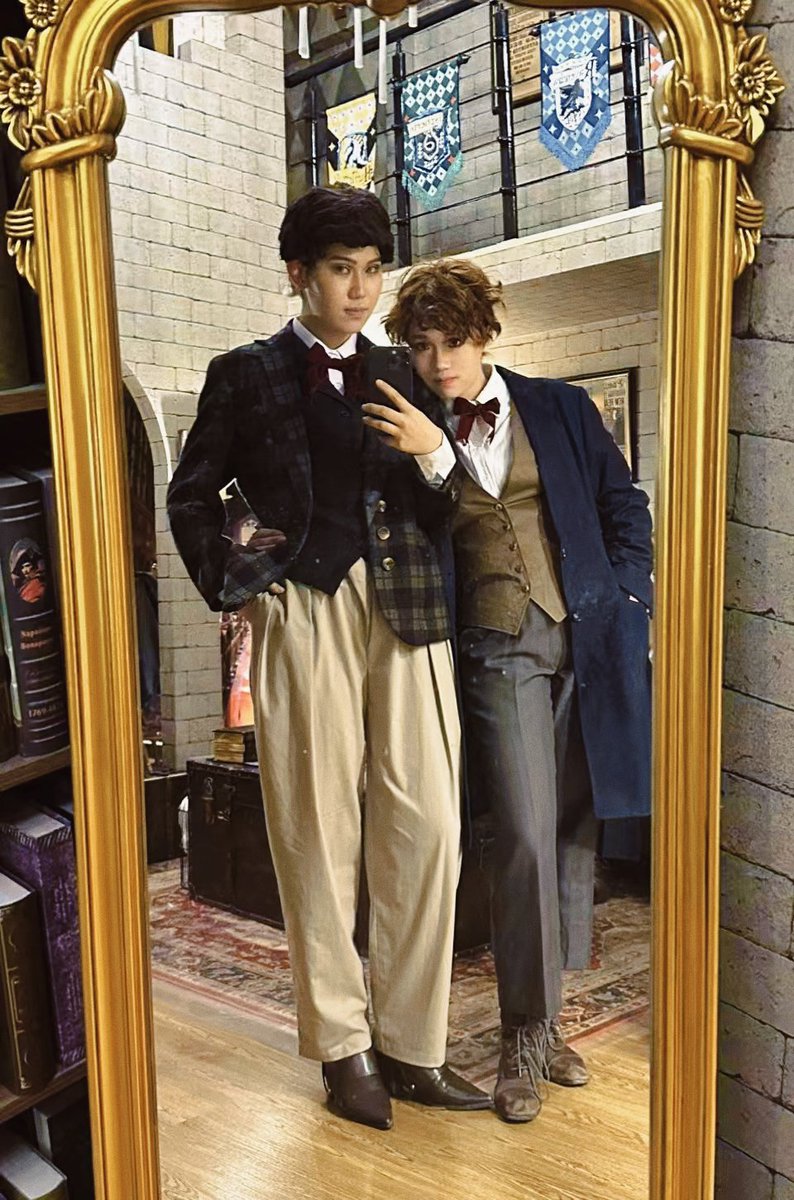 JohnnyR1117's tweet image. *无灵魂的麦麸
#NewtScamander #TheseusScamander