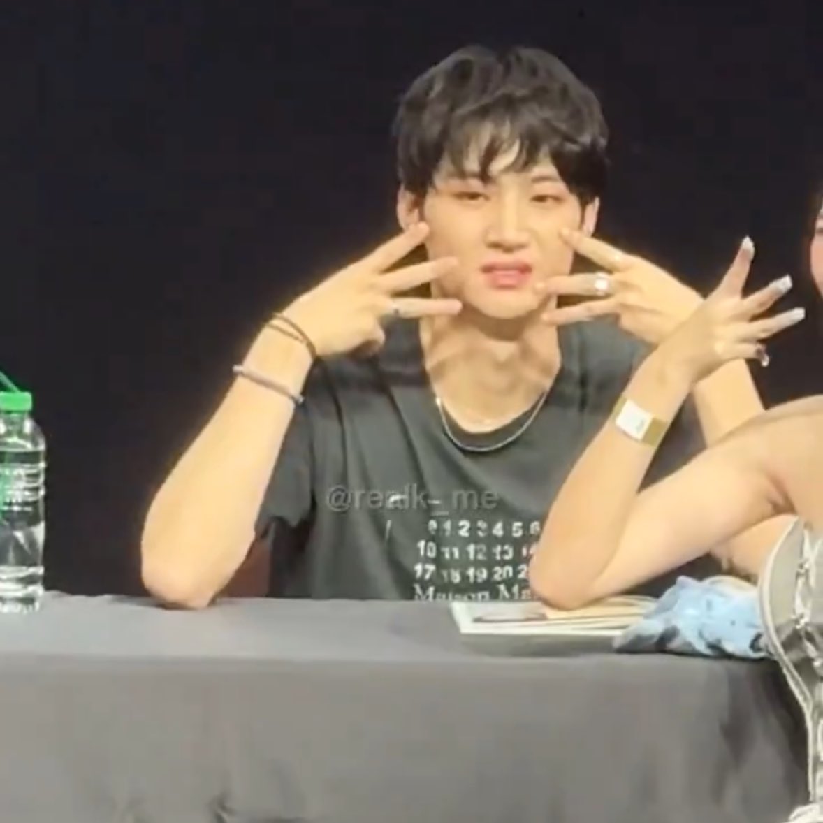 제스,࿊ tweet media