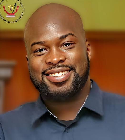 baelenge_irenge's tweet image. Je suis à Bruxelles à la recherche de là où a étudié Anthony Tshisekedi. Si demain le fils de Félix Tshisekedi doit compétir avec les autres candidats à l&apos;élection présidentielle,  mon devoir de journaliste est de faire découvrir au peuple Congolais son profil.