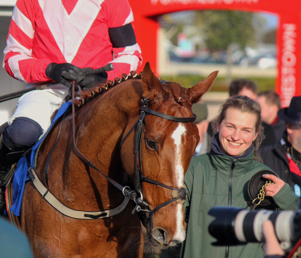 Few photos from <a href="/punchestownrace/">Punchestown</a> , <a href="/Buckley123K/">Kieren Buckley</a> getting a congratulatory from Edward Buckley, <a href="/PTownend/">Paul Townend</a> before riding Lecky Watson, Nine Graces getting welcomed back in, and <a href="/amamoro/">Aimee Morrissey</a> all smiles after Lecky Watson wins over fences