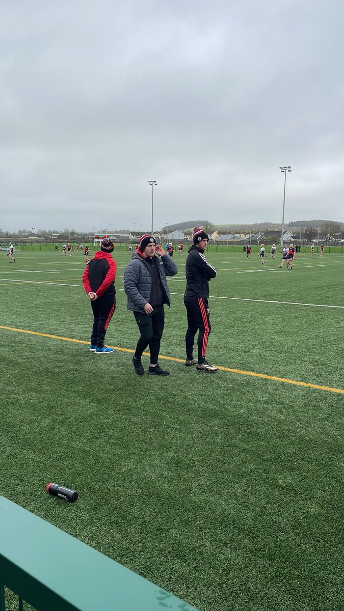 hsclonmelcbs's tweet photo. A 5-16 to 3-9 win over @colmhuirecoed Coláiste Mhúire sees our senior hurlers return to the @Munsterpps semi-final for the 3rd year running!

Well done to team &amp; management!

Semi-final fixture TBC but we will play the winners of Abbey CBS &amp; St Joseph’s Borrisoleigh https://t.co/tL402ZPm3F